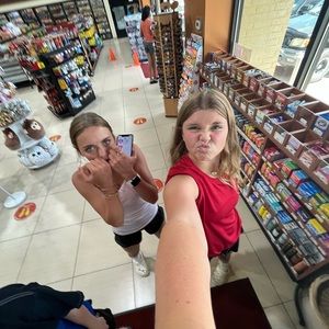 Meet your Posher, Lexi